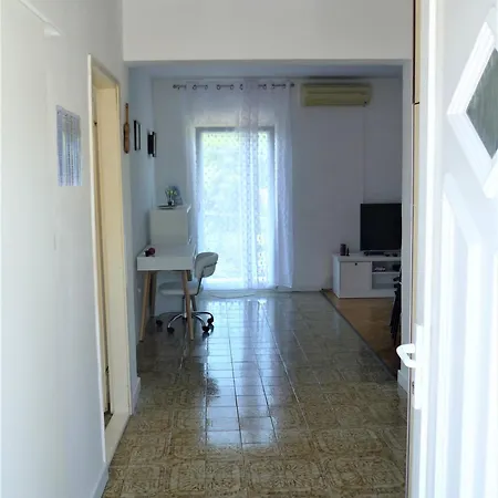 Cozy Place Apartment Dugopolje